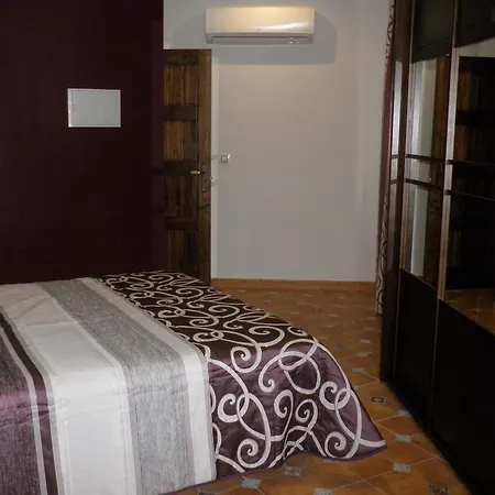 Guest house Alcaidia De Magina 2*
